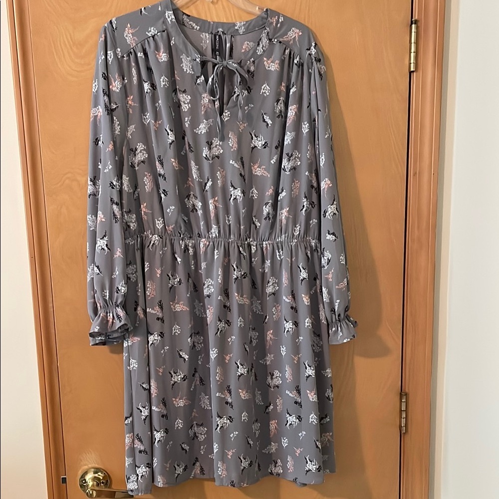 Massini Gray and White Bishop Sleeve Sundress